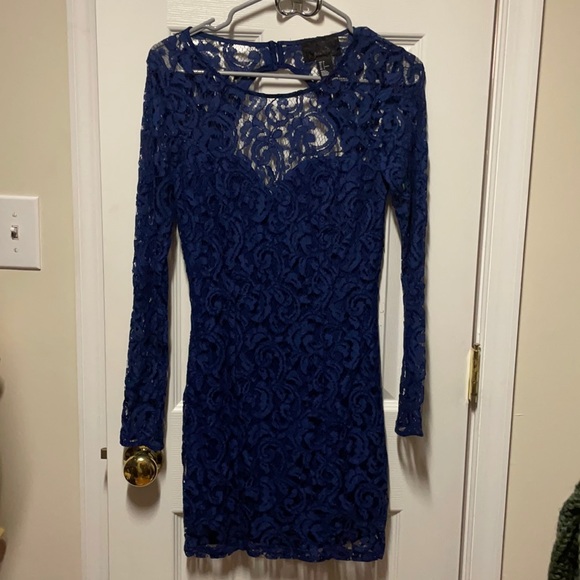 H&M size 6 navy lace open back dress - Picture 1 of 4